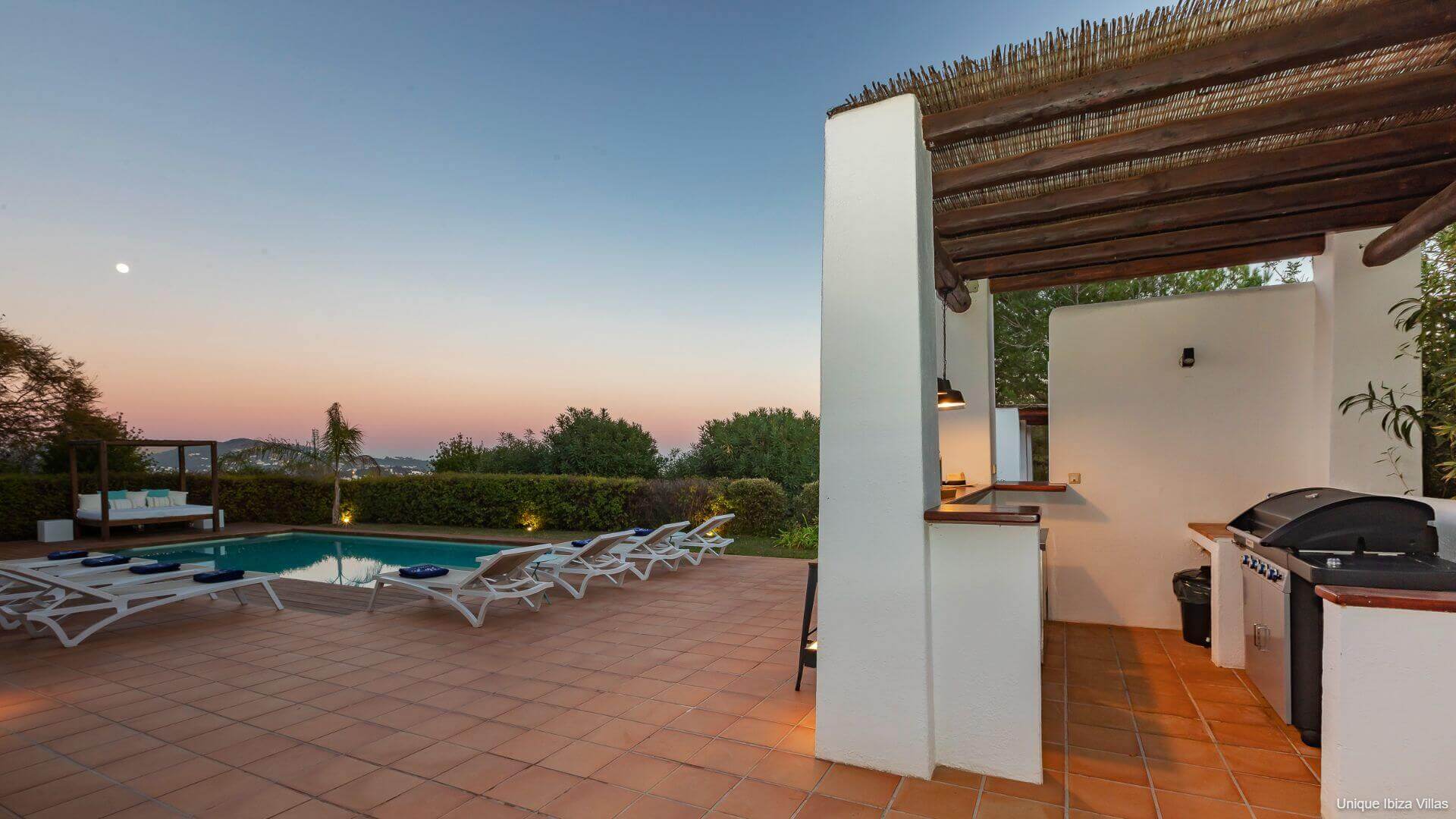 VILLA NEUS - 5 Bedrooms - Near Ibiza Town