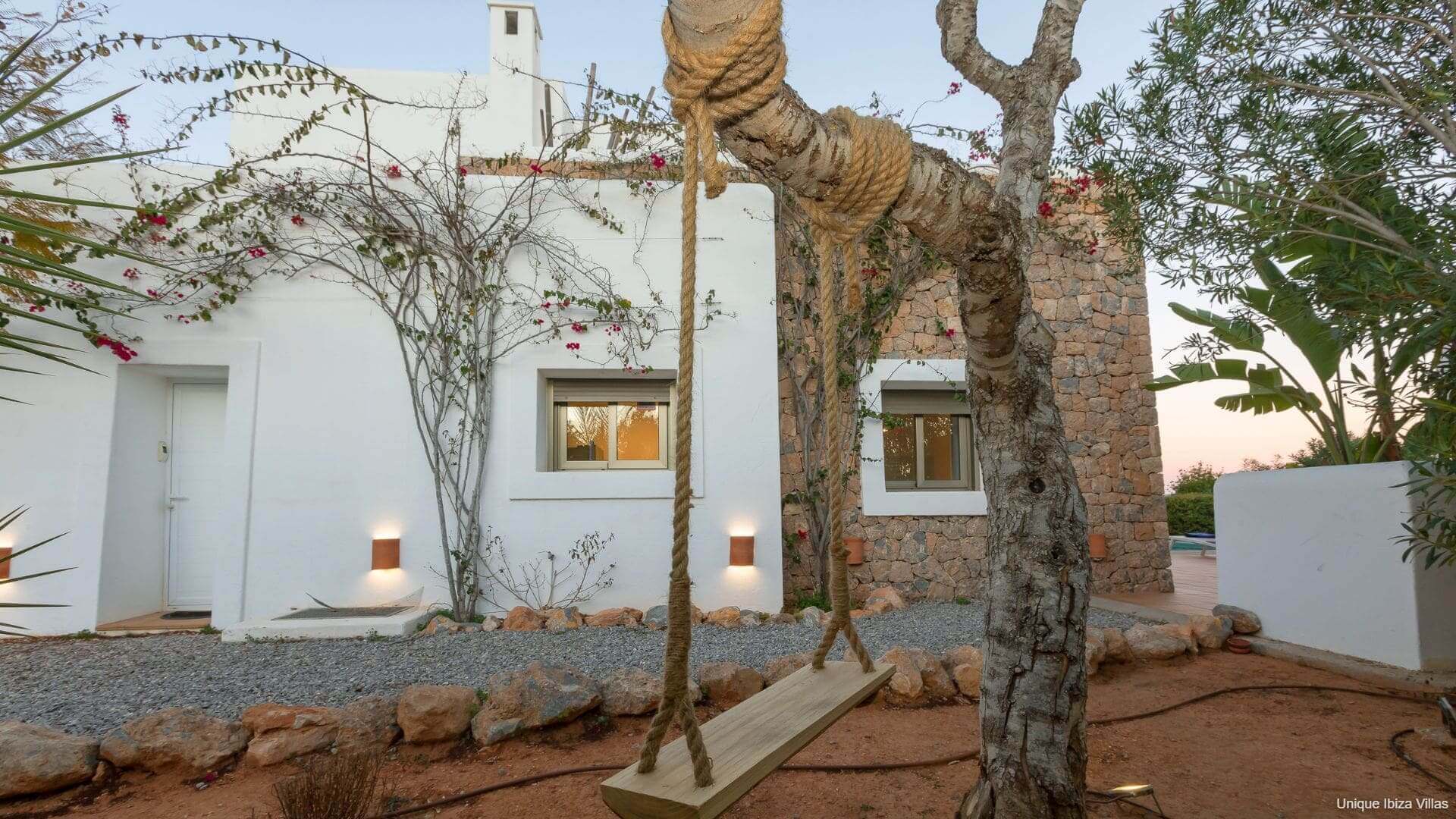 VILLA NEUS - 5 Bedrooms - Near Ibiza Town