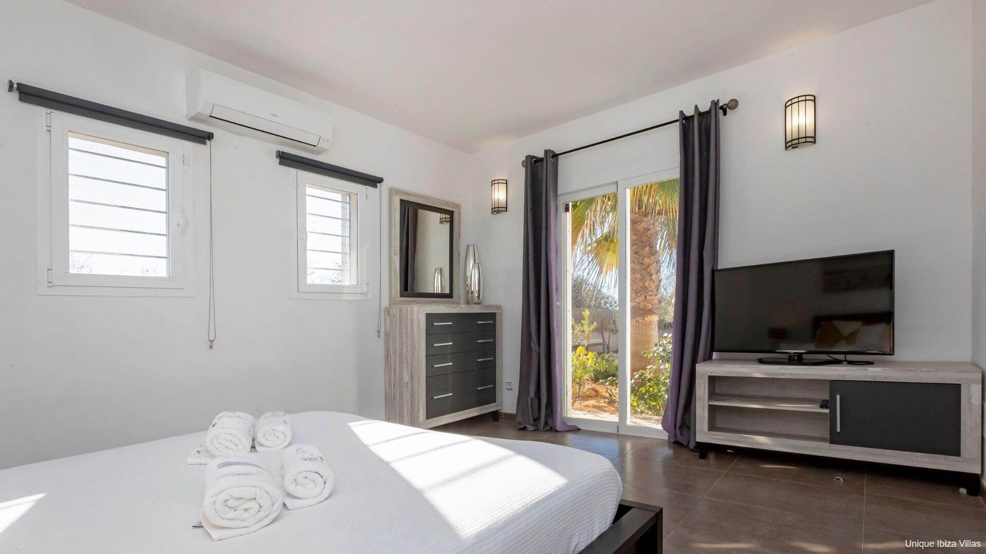 VILLA SA CABANA - 5 Bedrooms - San Antonio/San Rafael