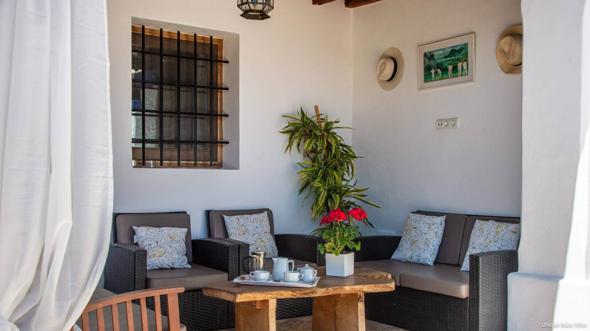 VILLA ANDREUET - 4 Bedrooms - San Carlos/Aguas Blancas (Rural)