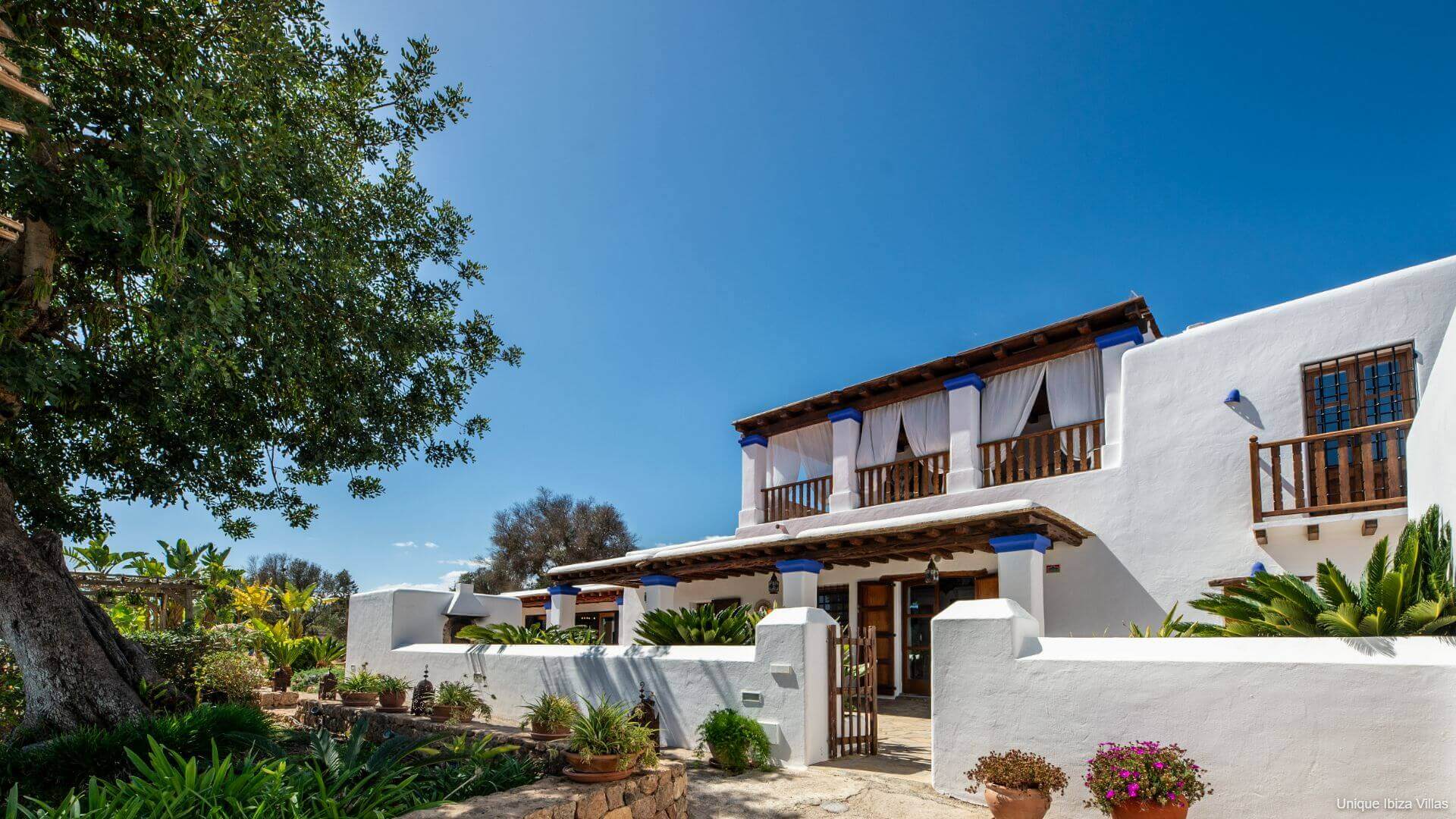 VILLA ANDREUET - 4 Bedrooms - San Carlos/Aguas Blancas (Rural)