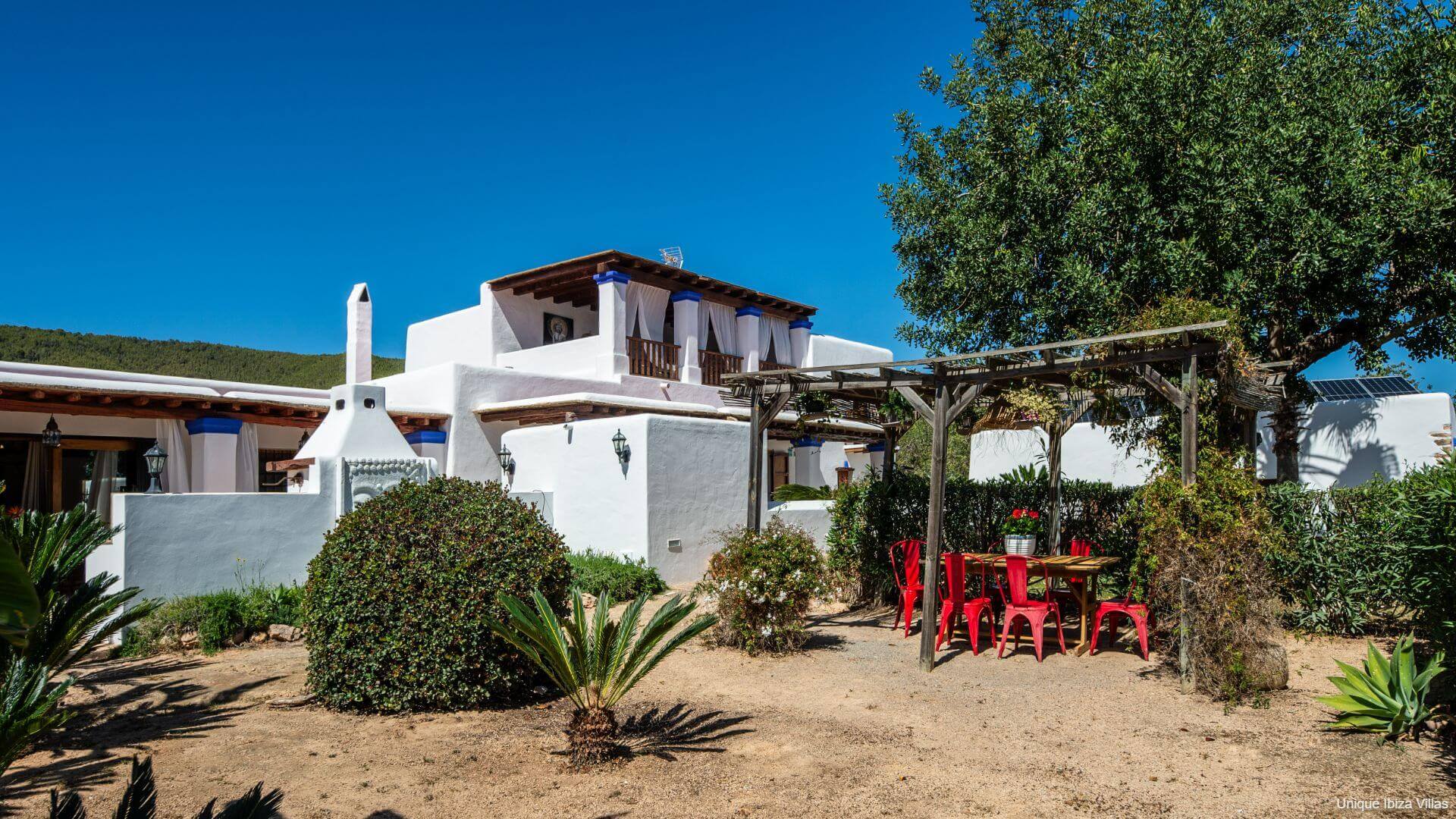 VILLA ANDREUET - 4 Bedrooms - San Carlos/Aguas Blancas (Rural)