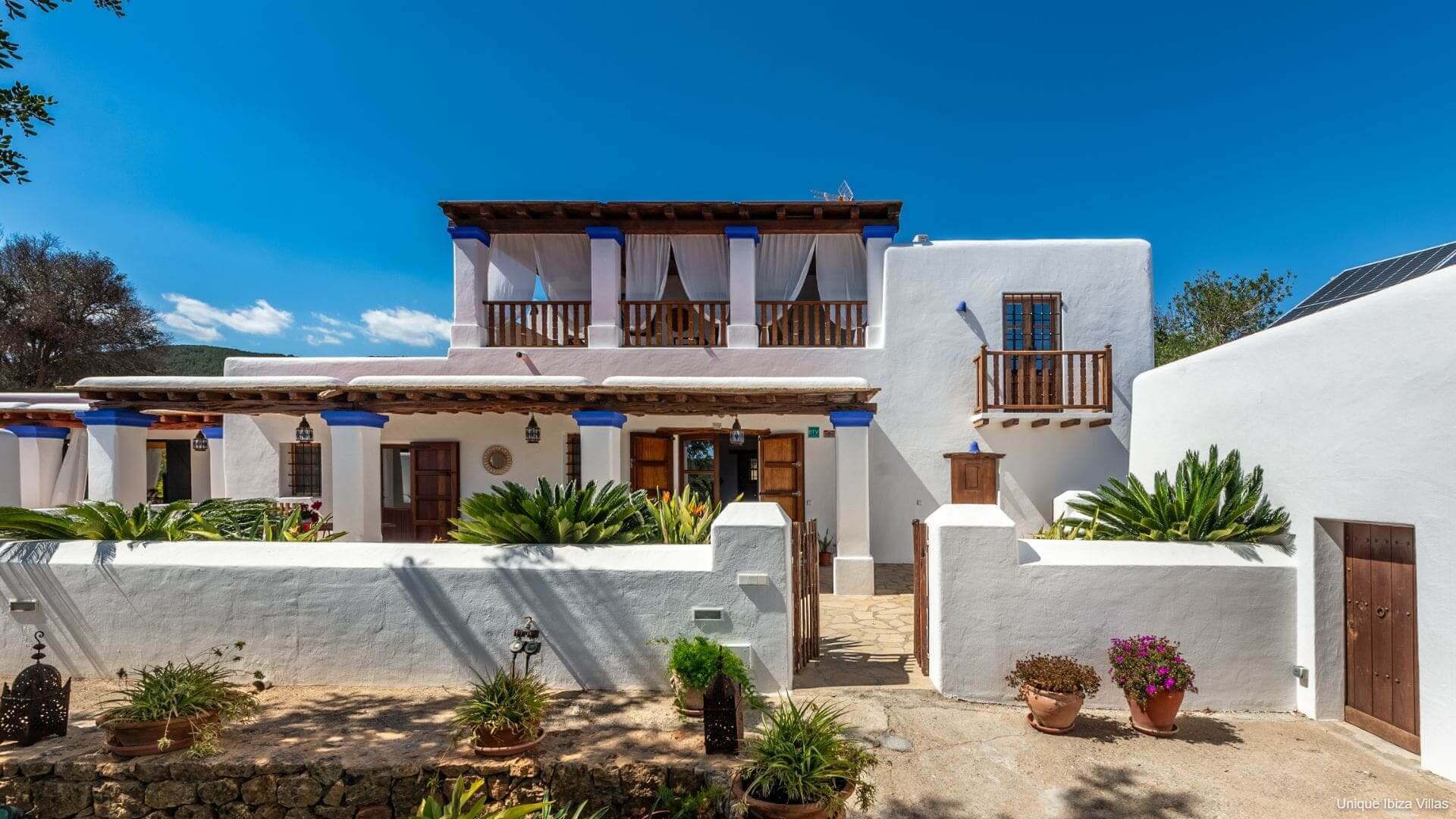 VILLA ANDREUET - 4 Bedrooms - San Carlos/Aguas Blancas (Rural)