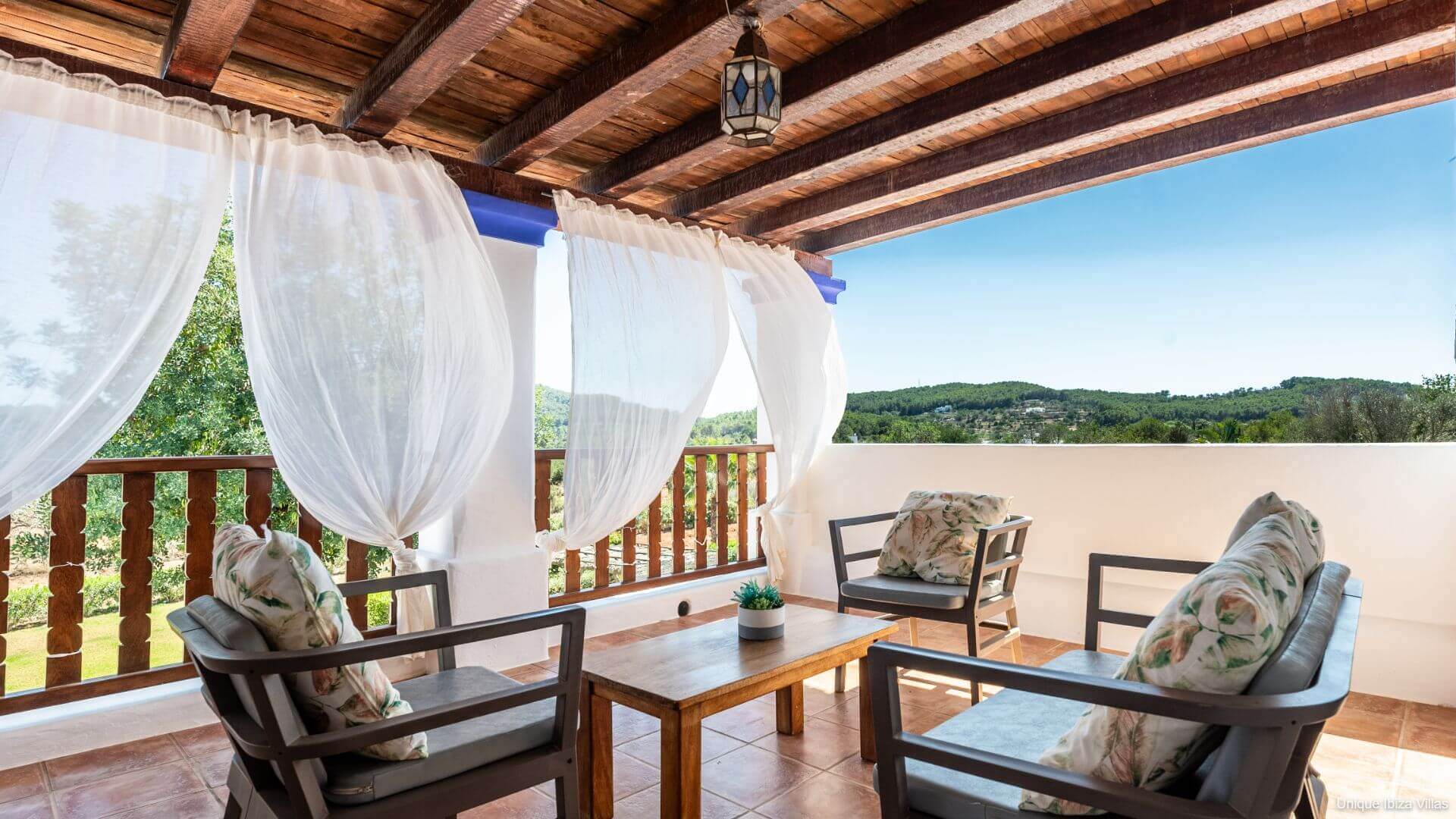 VILLA ANDREUET - 4 Bedrooms - San Carlos/Aguas Blancas (Rural)
