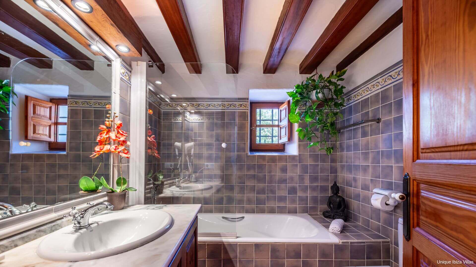 VILLA ANDREUET - 4 Bedrooms - San Carlos/Aguas Blancas (Rural)