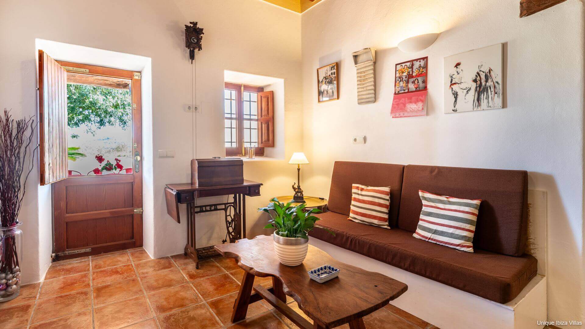 VILLA ANDREUET - 4 Bedrooms - San Carlos/Aguas Blancas (Rural)
