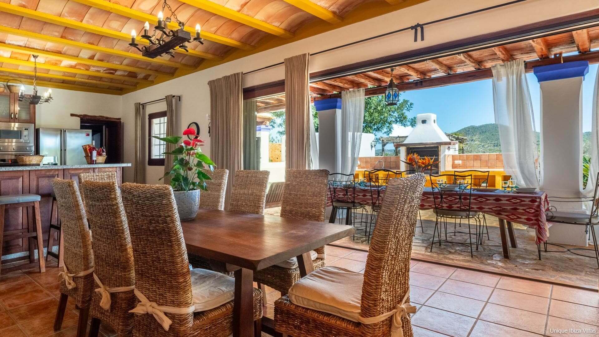 VILLA ANDREUET - 4 Bedrooms - San Carlos/Aguas Blancas (Rural)