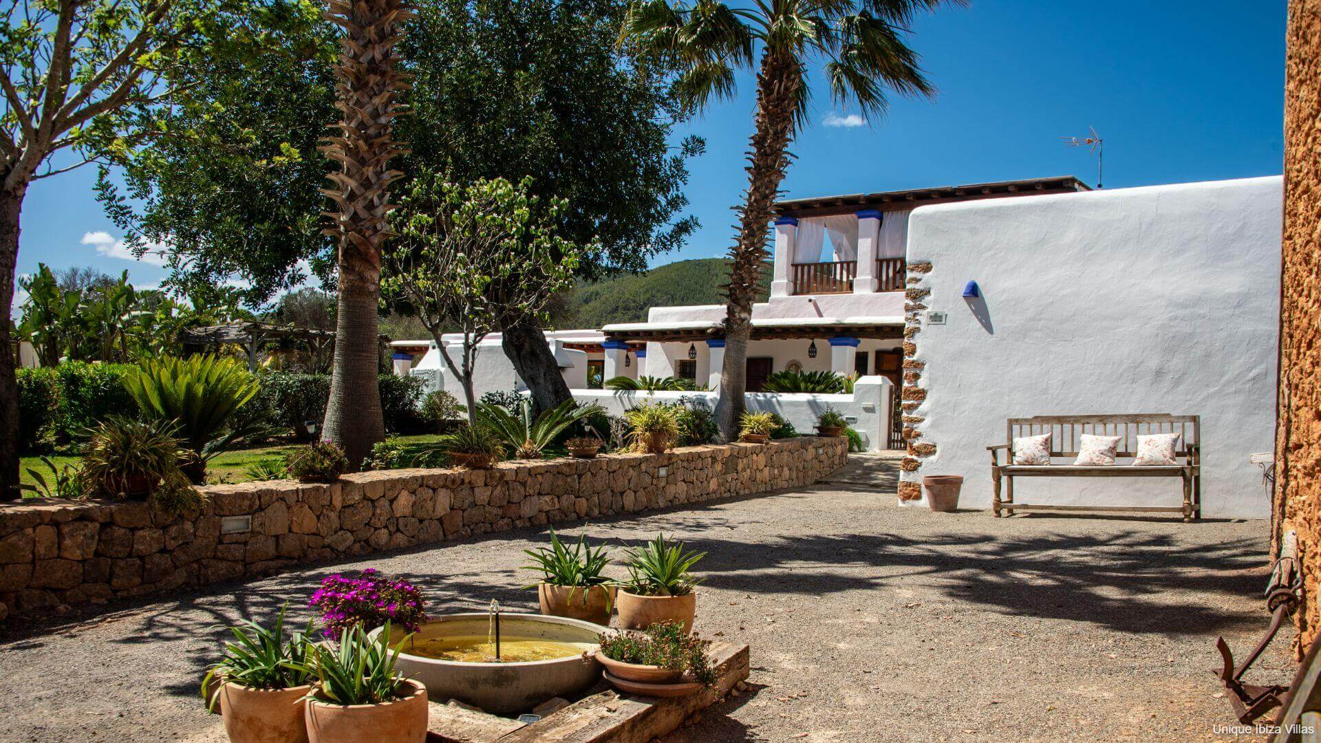 VILLA ANDREUET - 4 Bedrooms - San Carlos/Aguas Blancas (Rural)