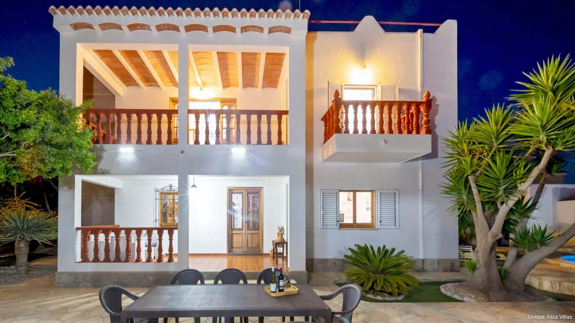 VILLA MALI - 6 Bedrooms - San Jordi Near Playa den Bossa