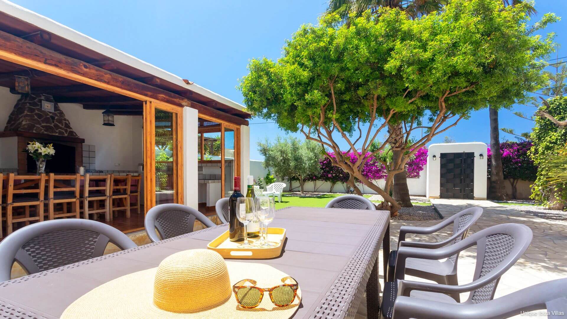 VILLA MALI - 6 Bedrooms - San Jordi Near Playa den Bossa