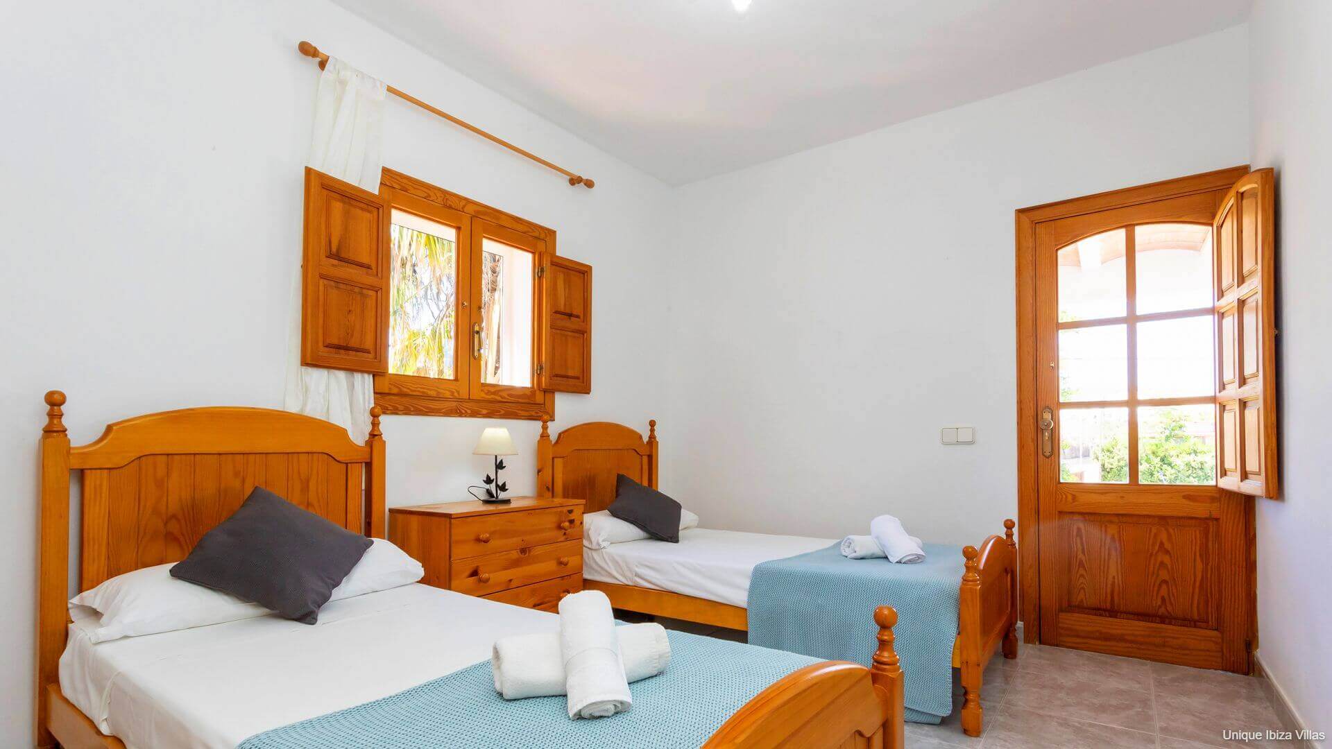 VILLA MALI - 6 Bedrooms - San Jordi Near Playa den Bossa