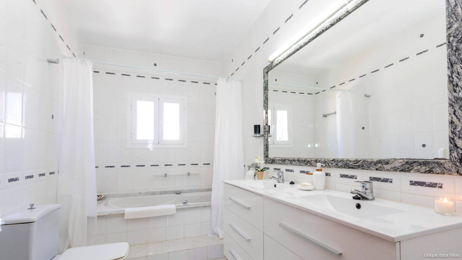 VILLA MALI - 6 Bedrooms - San Jordi Near Playa den Bossa