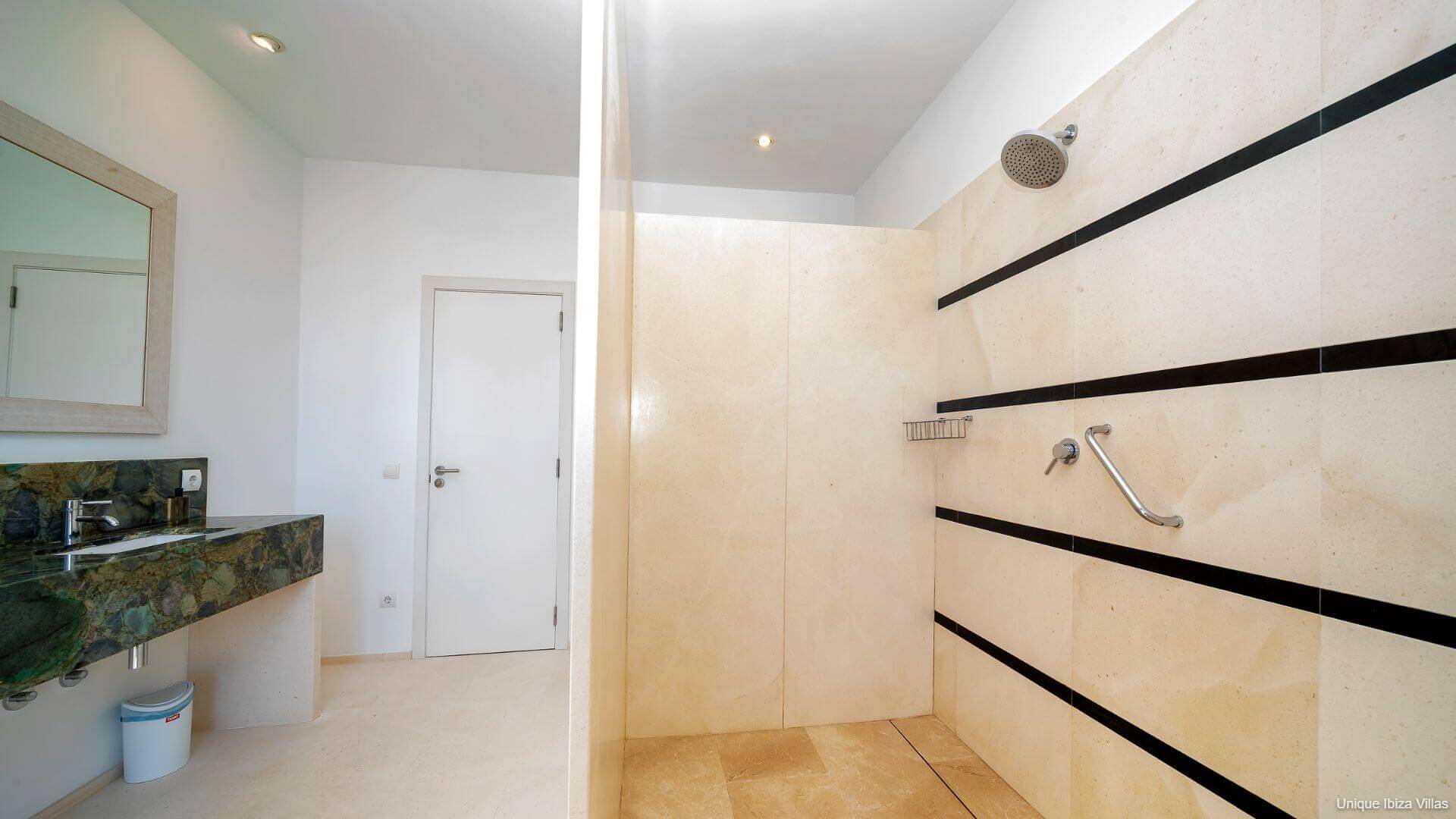 VILLA VUE - 5 Bedrooms - Cap Martinet/Talamanca