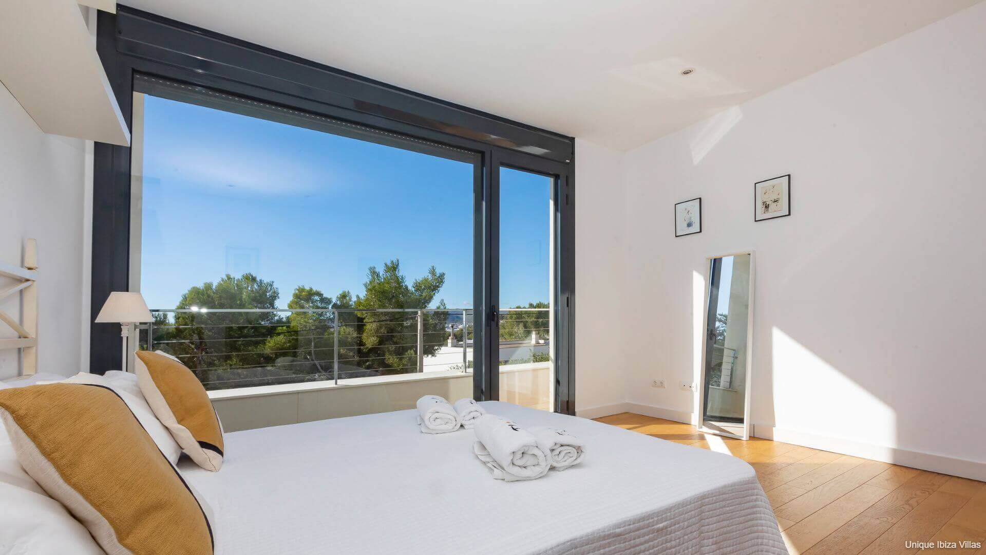 VILLA VUE - 5 Bedrooms - Cap Martinet/Talamanca