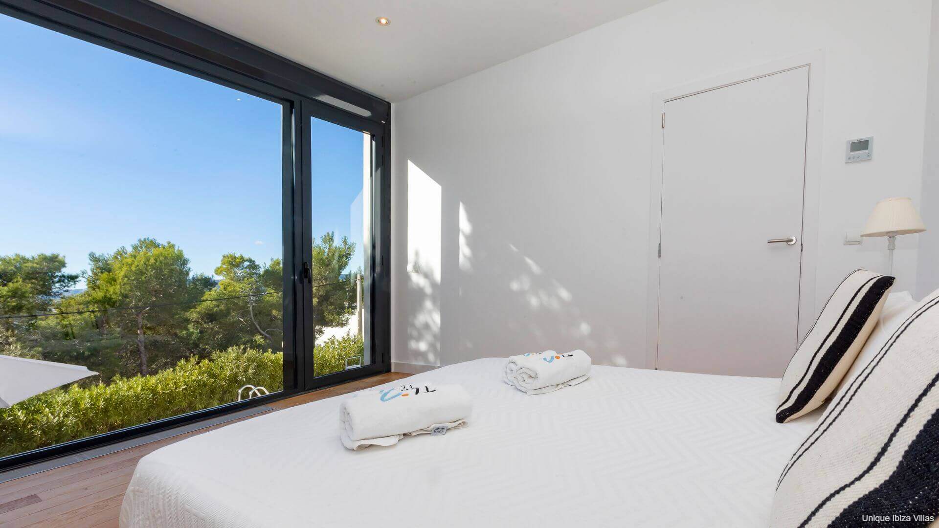 VILLA VUE - 5 Bedrooms - Cap Martinet/Talamanca