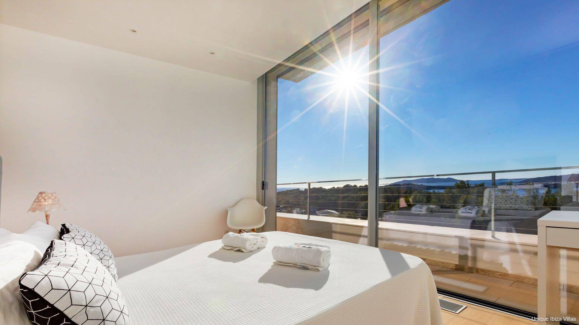 VILLA VUE - 5 Bedrooms - Cap Martinet/Talamanca