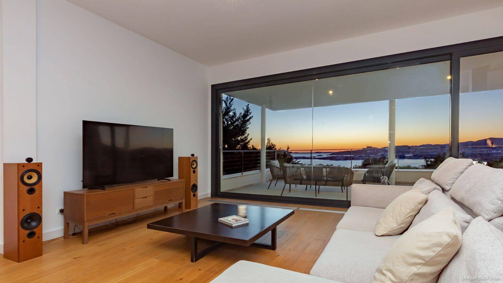 VILLA VUE - 5 Bedrooms - Cap Martinet/Talamanca