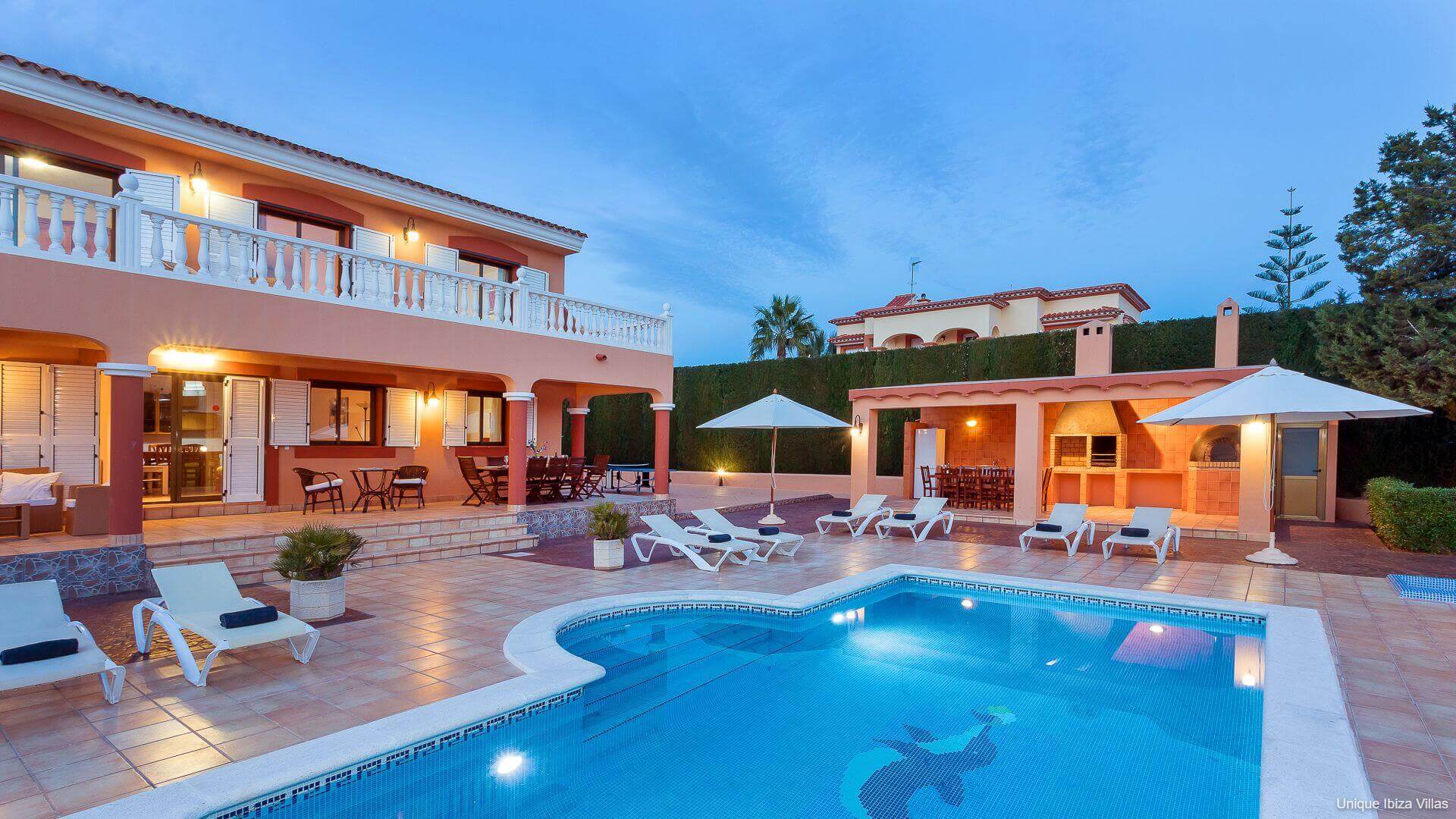 VILLA TINO - 6 Bedrooms - Near Jesus/Ibiza Town