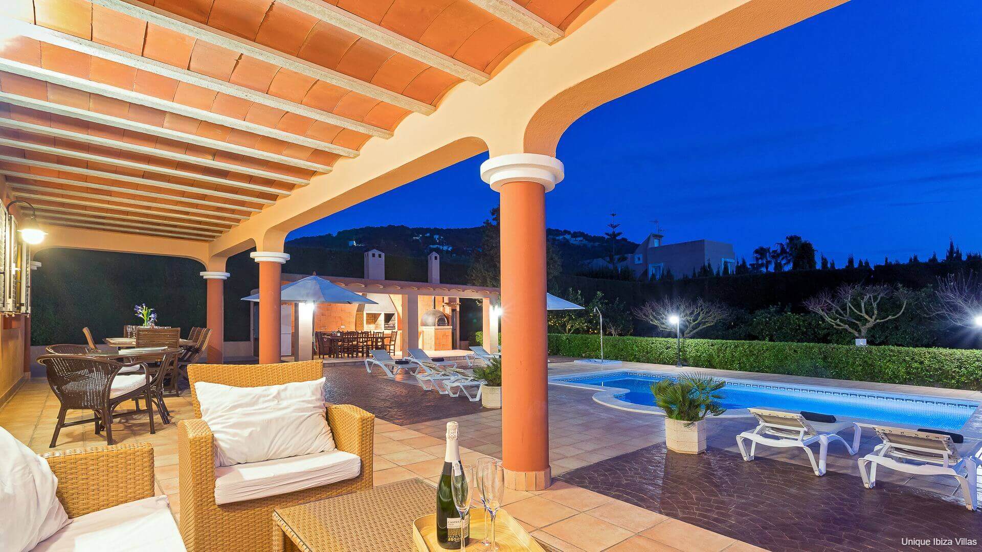 VILLA TINO - 6 Bedrooms - Near Jesus/Ibiza Town