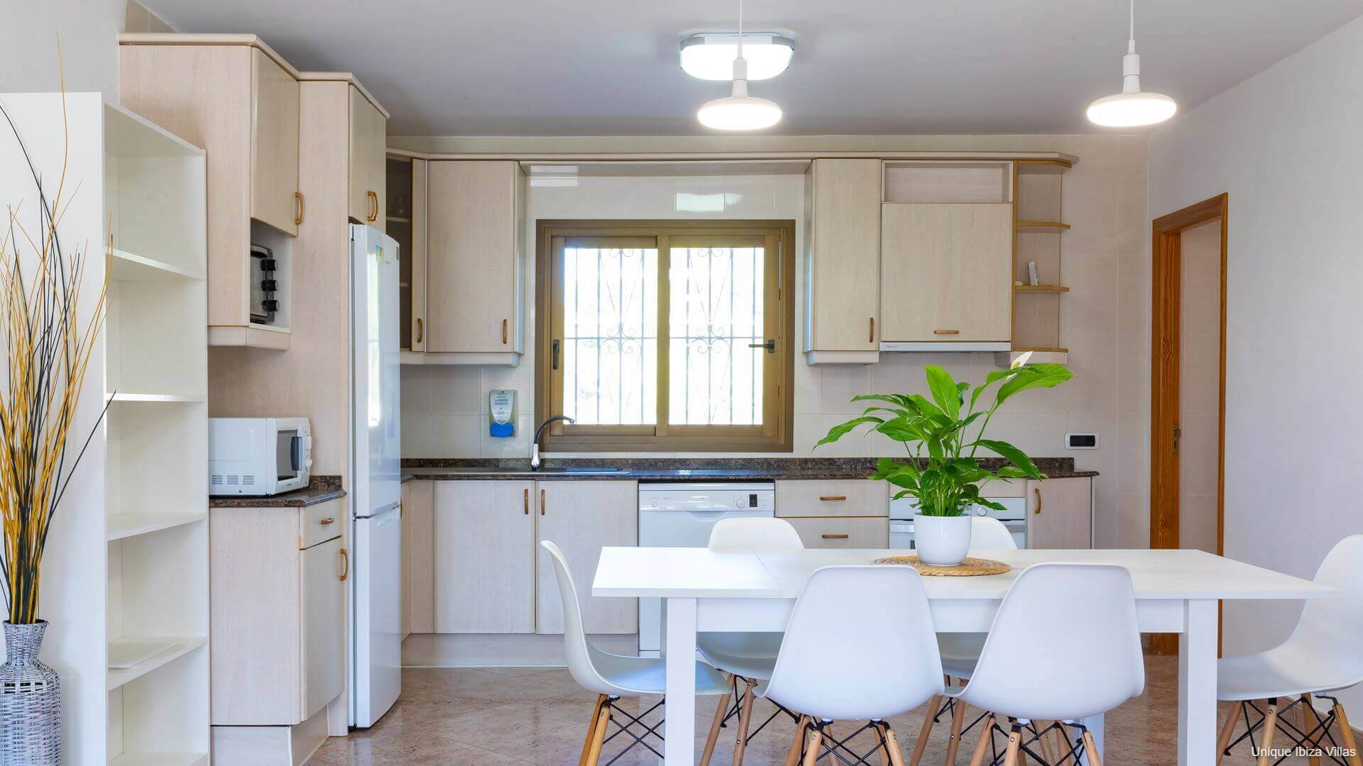 VILLA TINO - 6 Bedrooms - Near Jesus/Ibiza Town