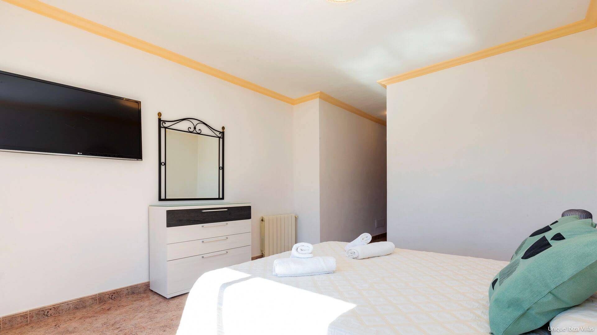 VILLA TINO - 6 Bedrooms - Near Jesus/Ibiza Town