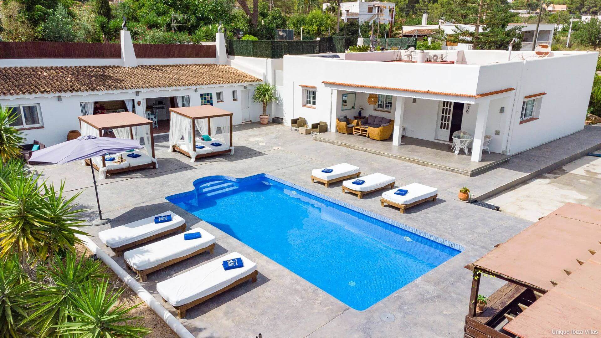 VILLA ISABELLE - 5 Bedrooms - San Rafael/Amnesia/UNVRS (Wak To Amenities) 