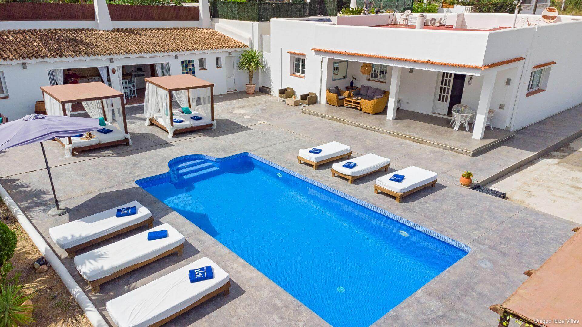 VILLA ISABELLE - 5 Bedrooms - San Rafael/Amnesia/UNVRS (Wak To Amenities) 