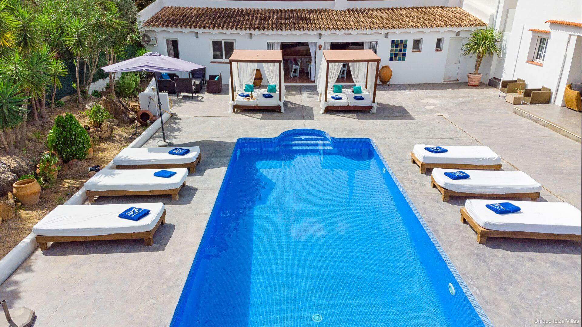 VILLA ISABELLE - 5 Bedrooms - San Rafael/Amnesia/UNVRS (Wak To Amenities) 