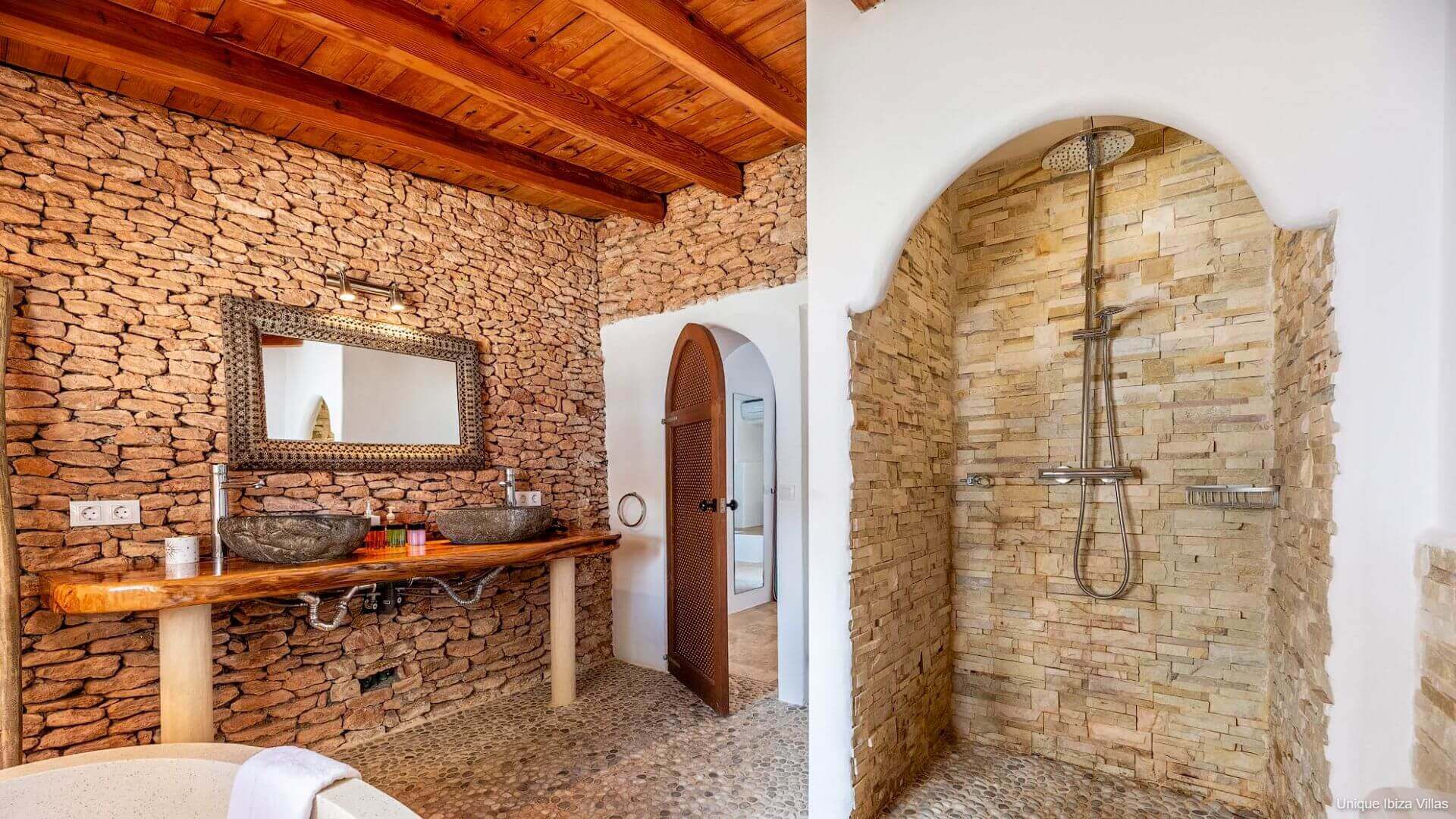 VILLA LUNABLANCA - 5 Bedrooms - Amante Ibiza/Cala Llonga