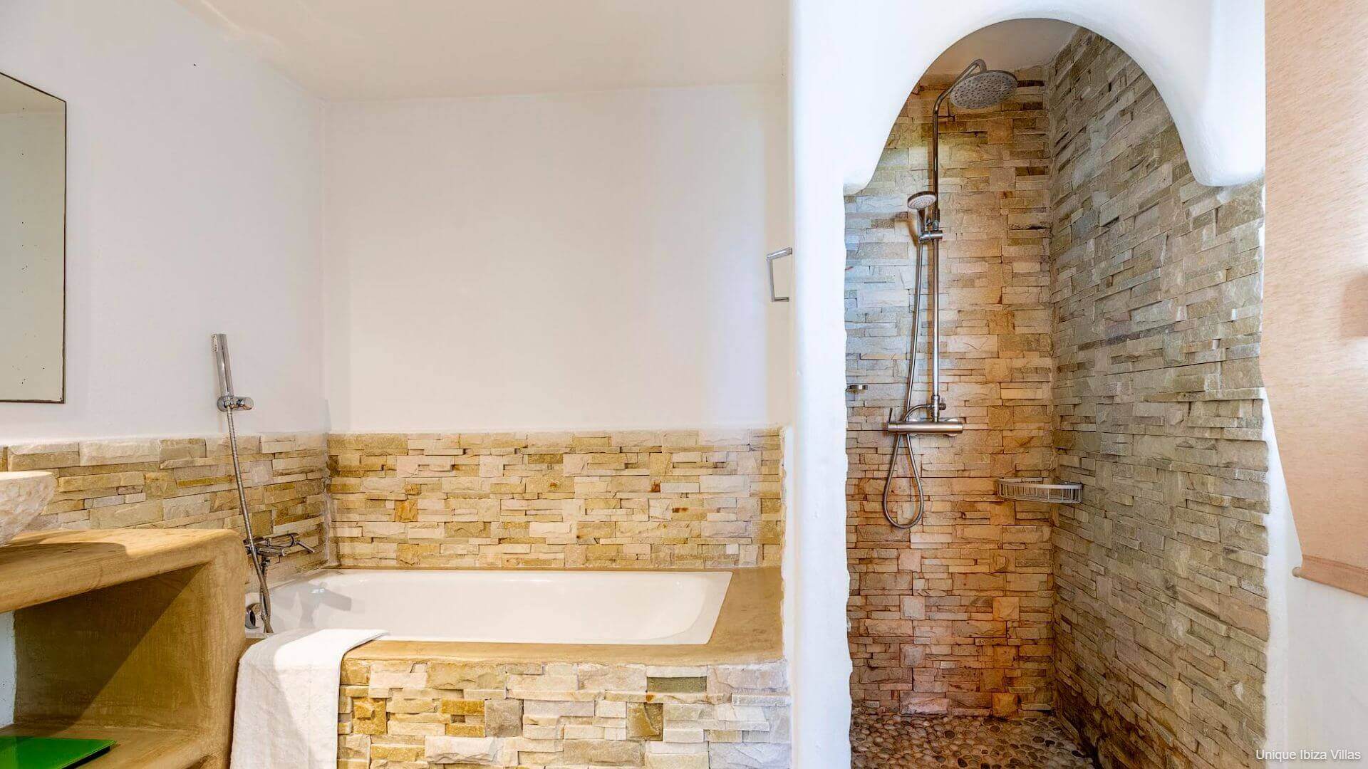 VILLA LUNABLANCA - 5 Bedrooms - Amante Ibiza/Cala Llonga