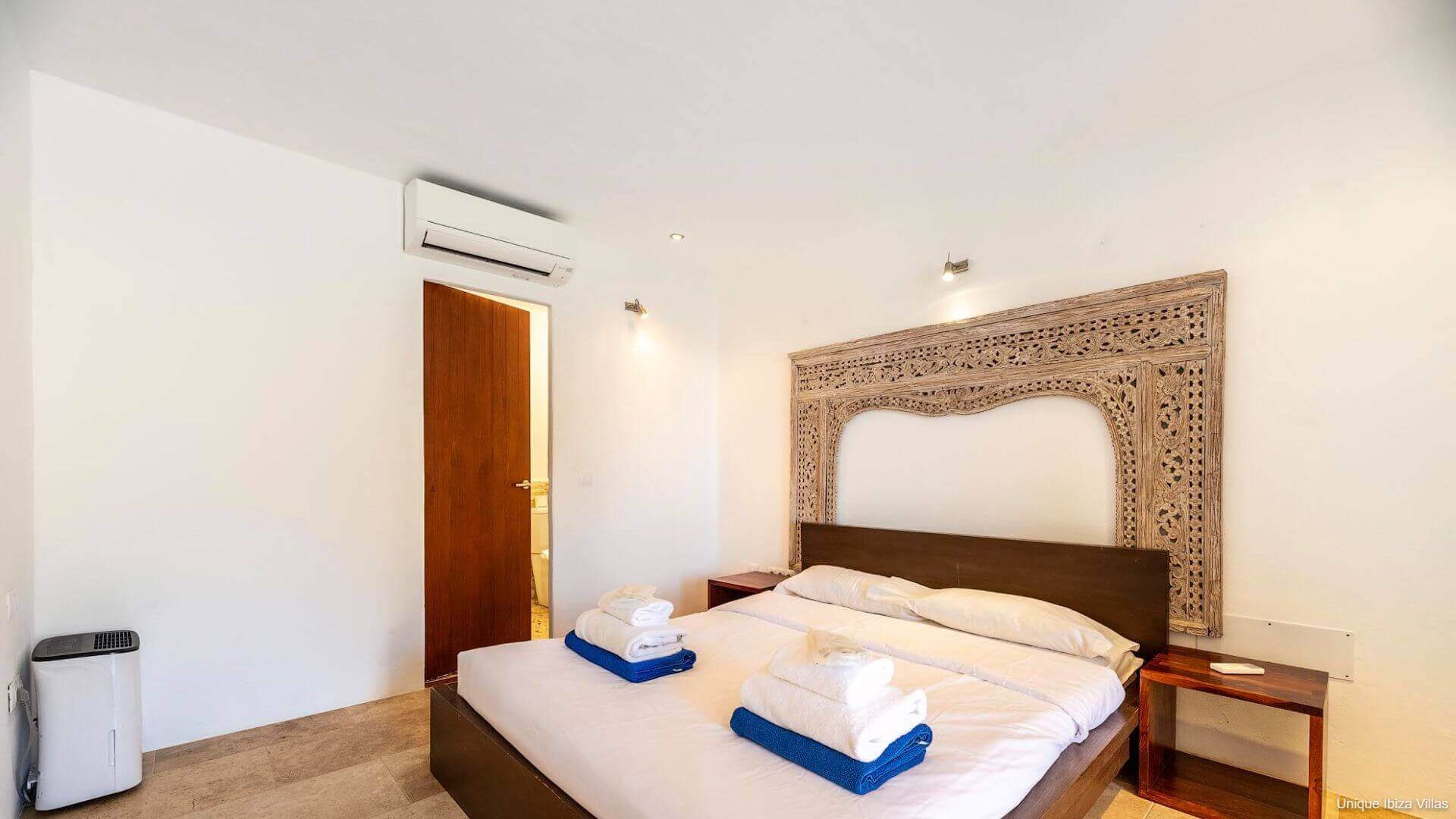 VILLA LUNABLANCA - 5 Bedrooms - Amante Ibiza/Cala Llonga