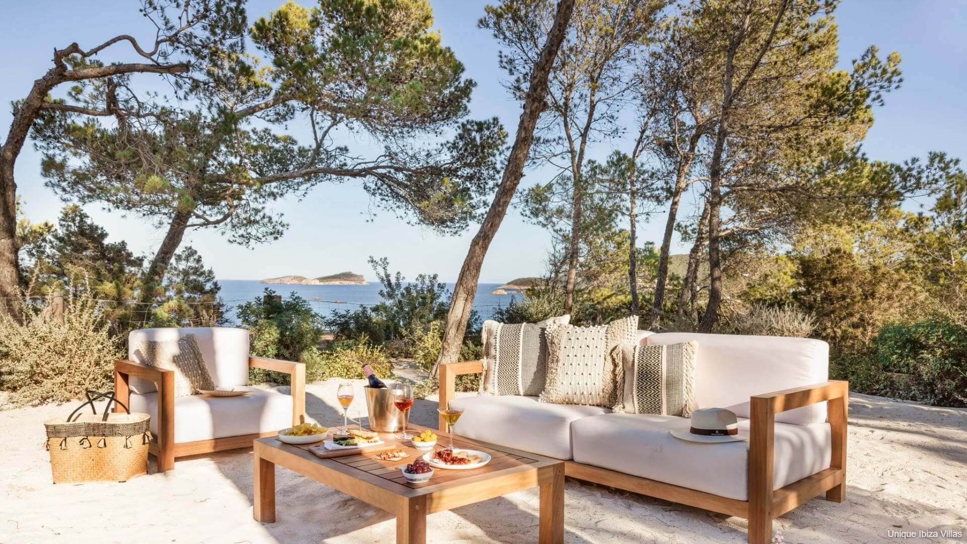 VILLA AUREA - 6 Bedrooms - Aguas Blancas/San Carlos 