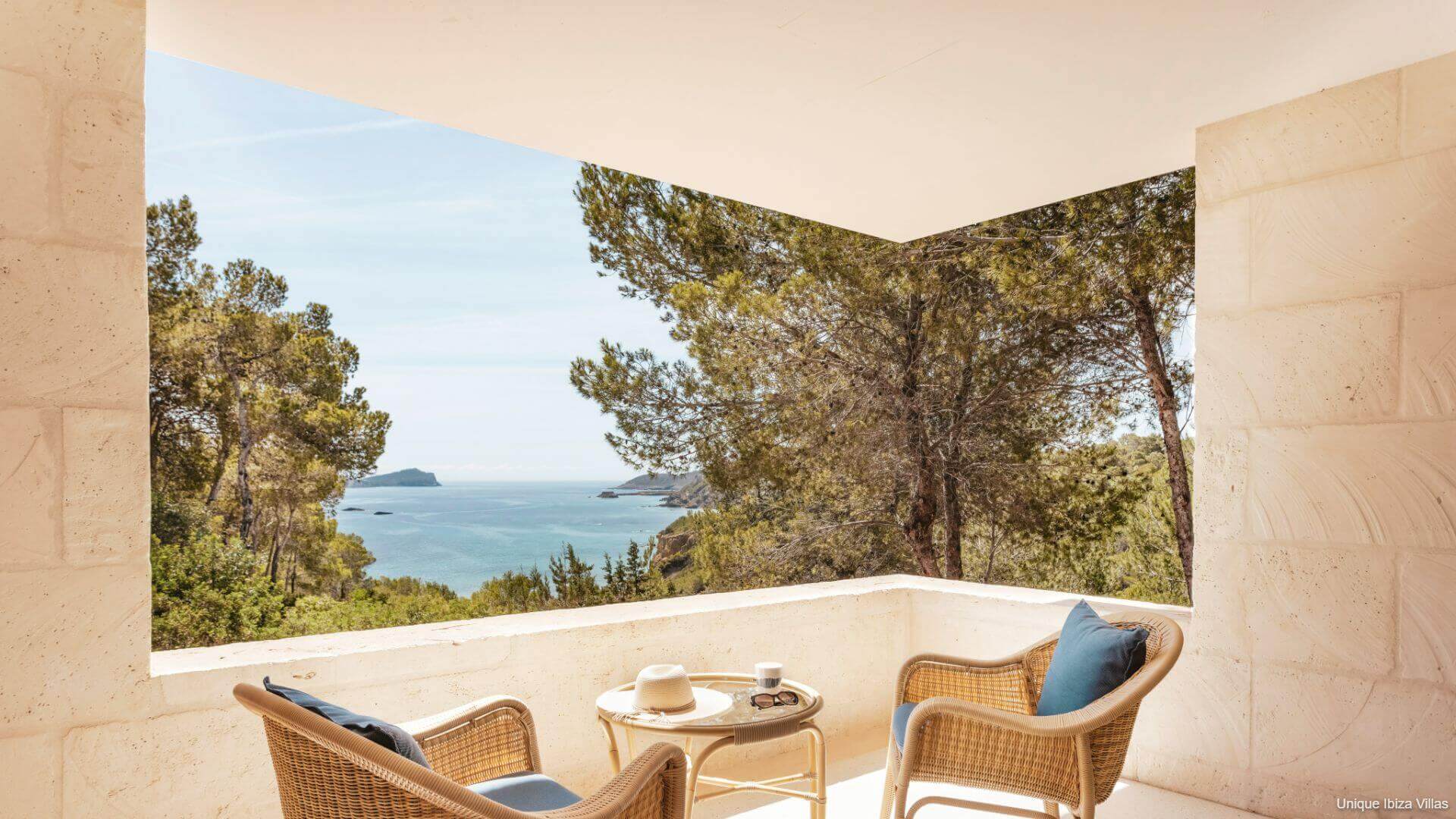VILLA AUREA - 6 Bedrooms - Aguas Blancas/San Carlos 