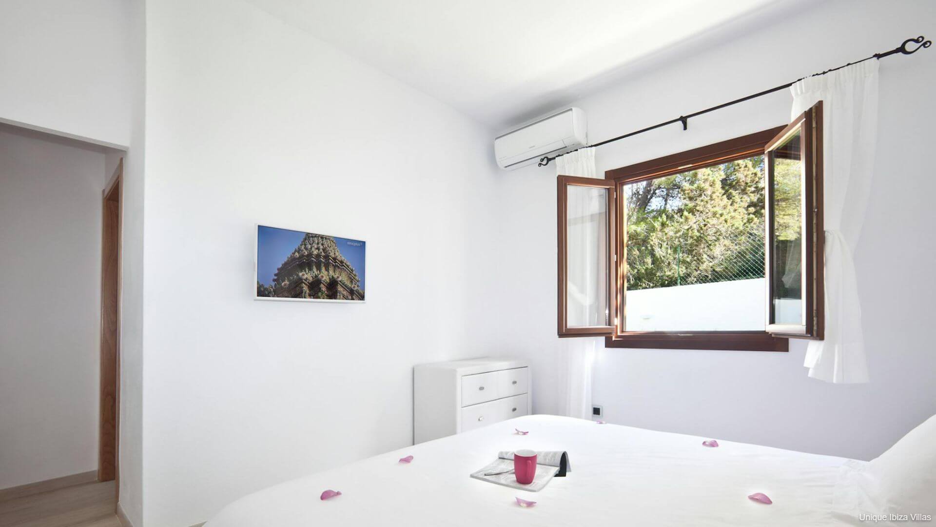  VILLA SA SERRA - 6 Bedrooms - Cala Bassa