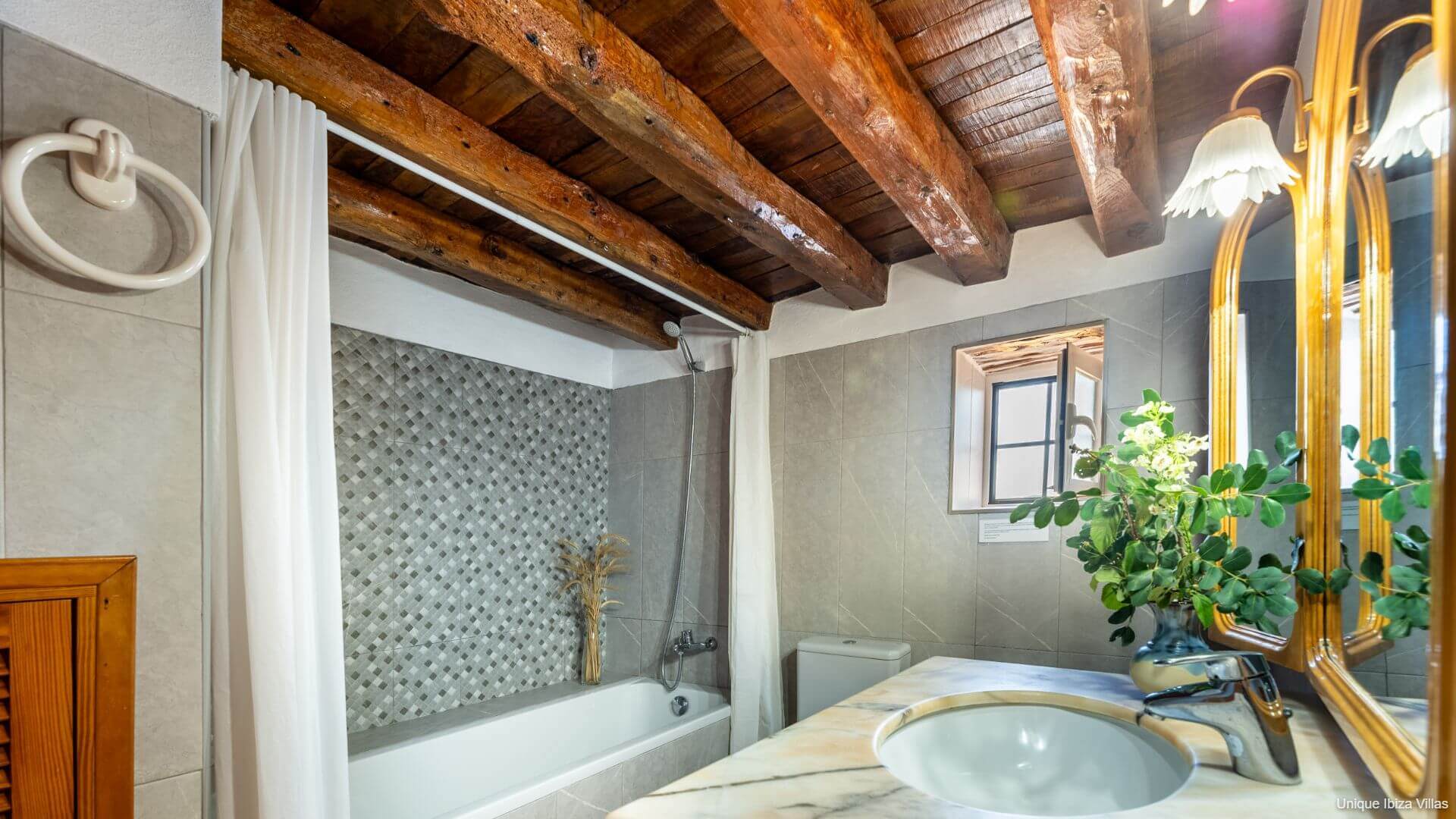 VILLA NA RIBES - 4 Bedrooms - San Carlos/Las Dalias