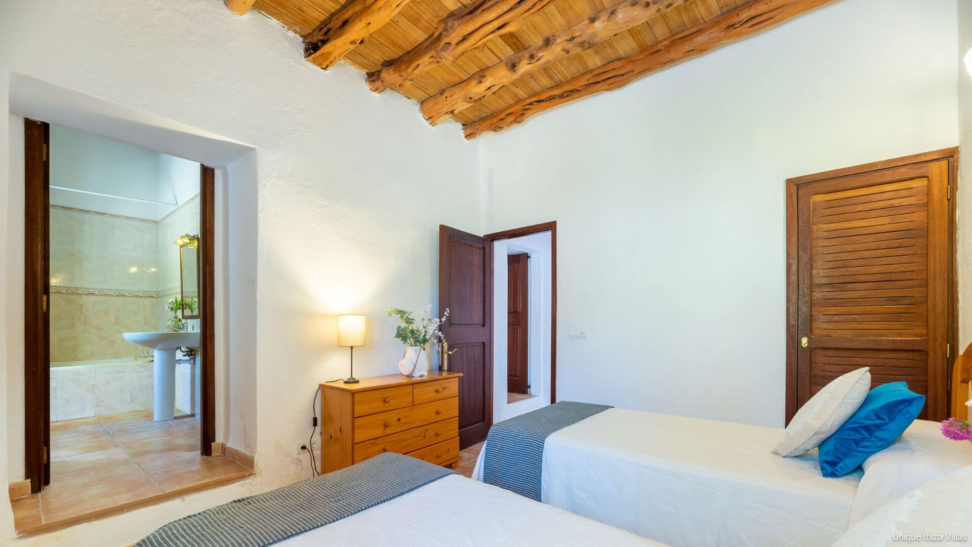 VILLA CAN PEP PUIG - 4 Bedrooms - San Mateu/Soho Farmhouse/Santa Gertrudis (Rural)