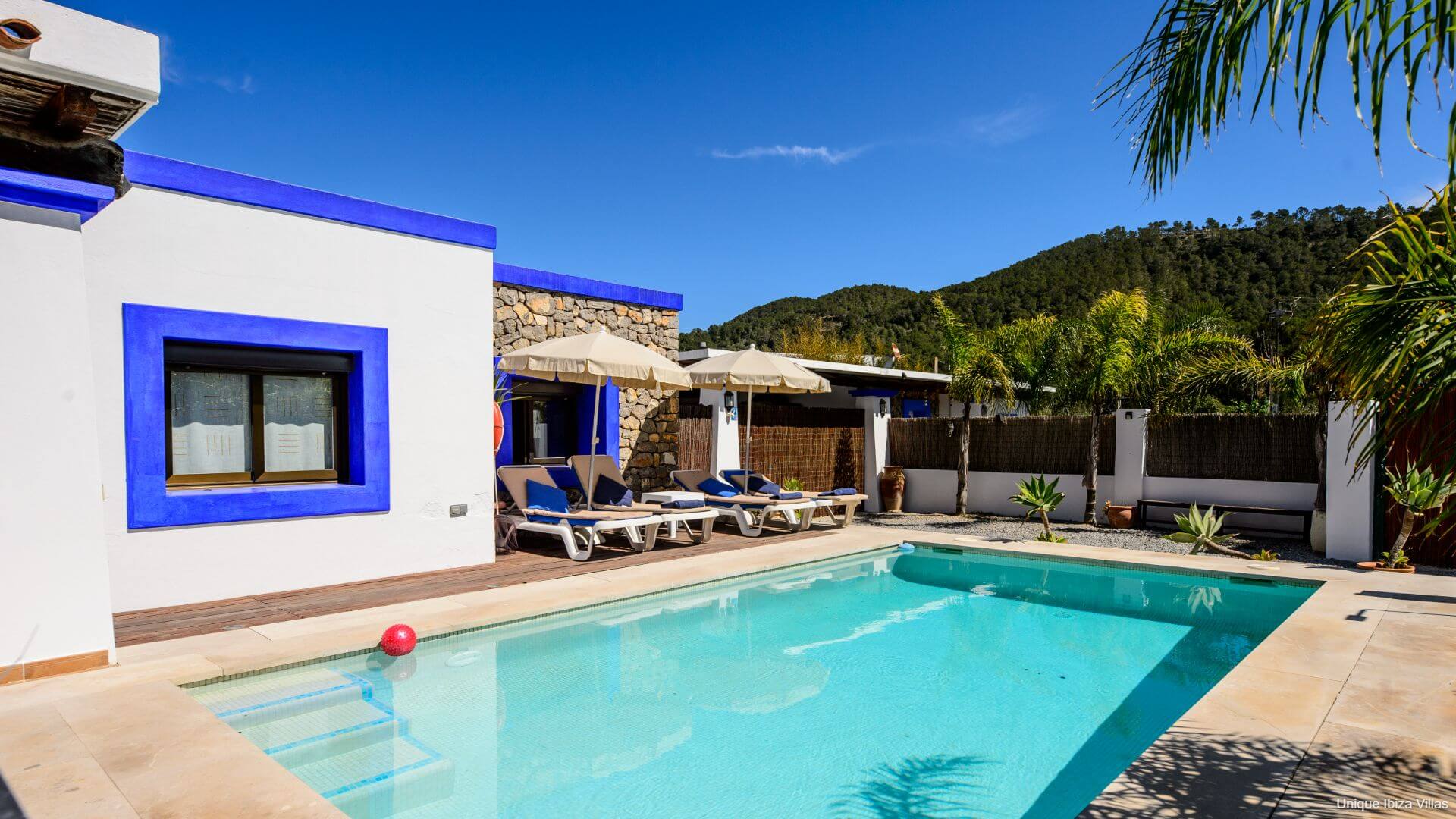 VILLA CAS PLA 33 - 3 Bedrooms - Puerto San Miguel (Walk To Beach)