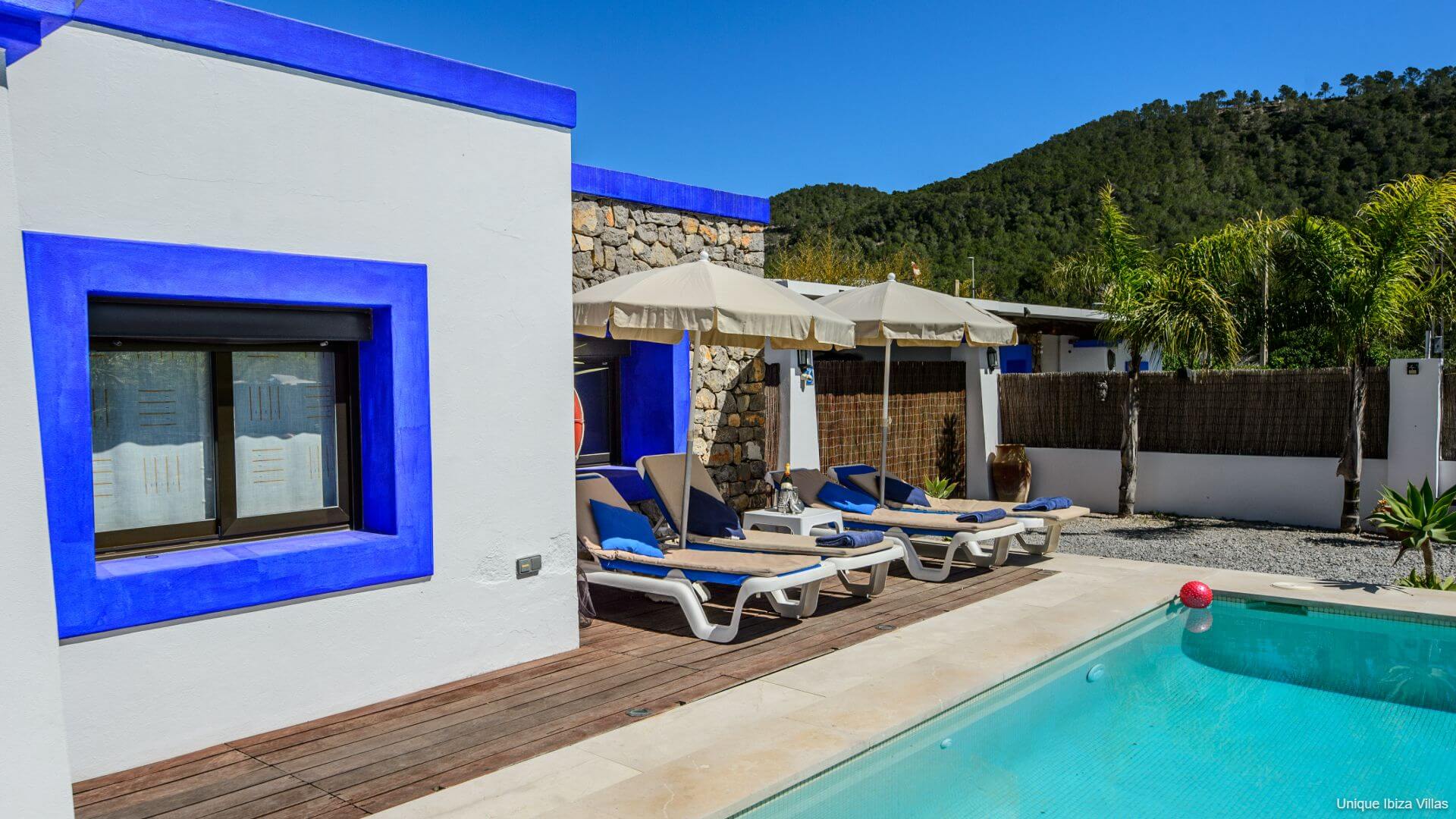 VILLA CAS PLA 33 - 3 Bedrooms - Puerto San Miguel (Walk To Beach)