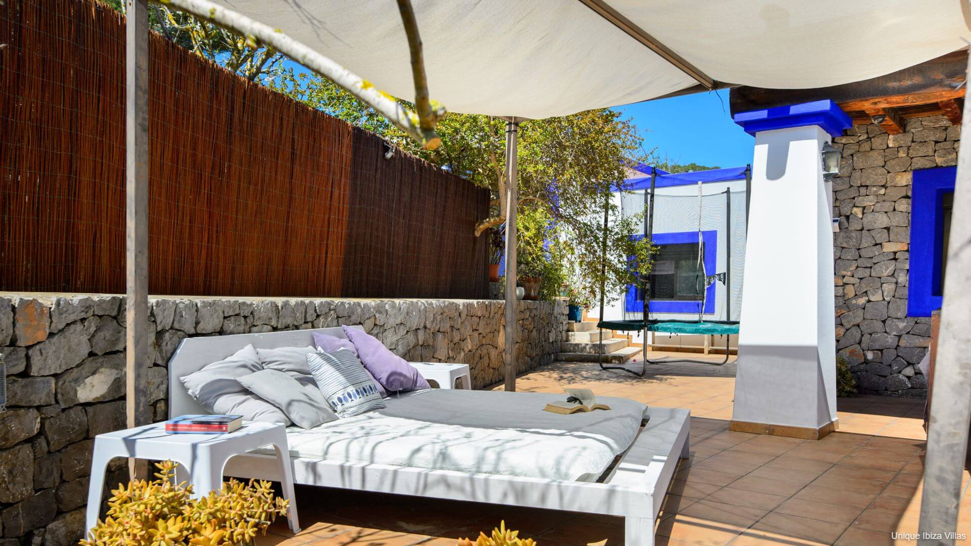VILLA CAS PLA 33 - 3 Bedrooms - Puerto San Miguel (Walk To Beach)