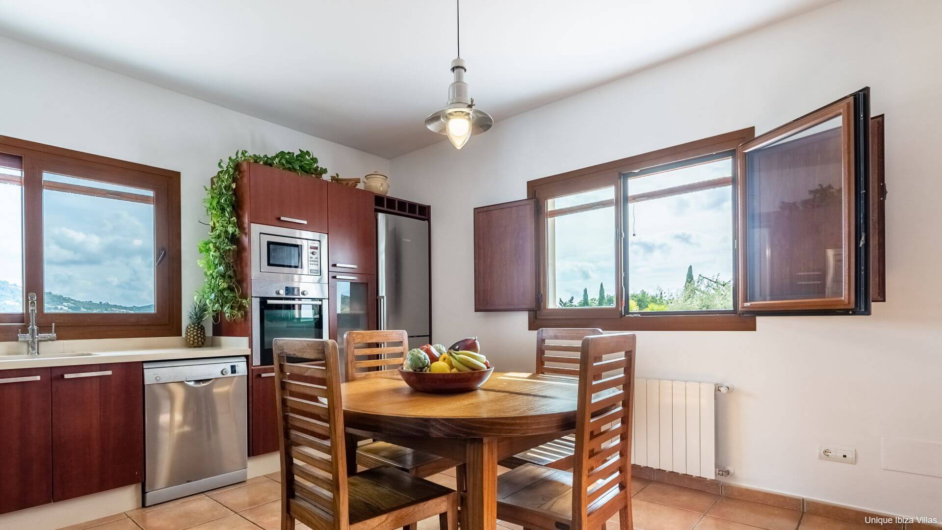 CAN JAUME ARABI DE BAIX - 4 Bedrooms - Near Ibiza Town
