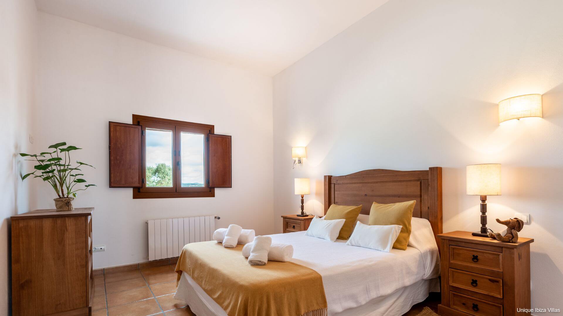 CAN JAUME ARABI DE BAIX - 4 Bedrooms - Near Ibiza Town