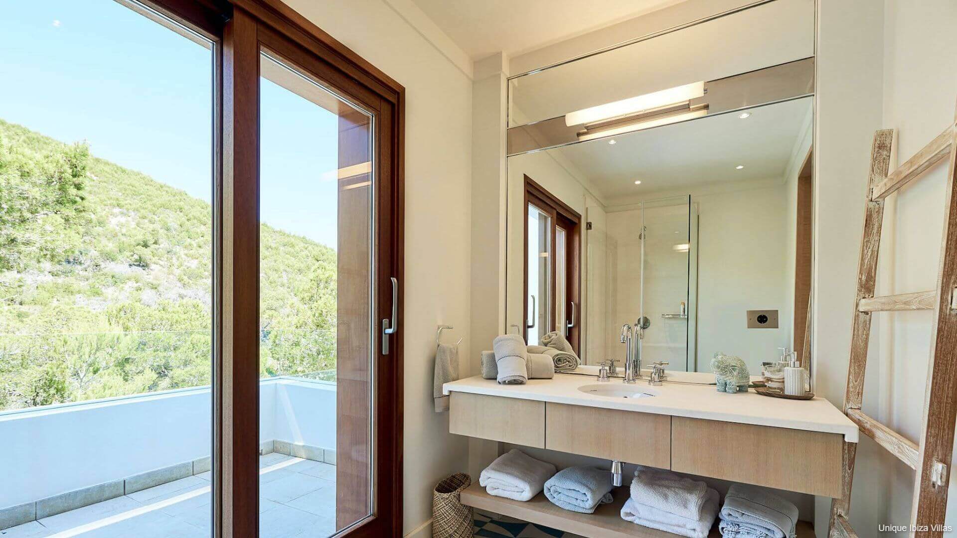 VILLA SERENA VISTA - 5 Bedrooms - Cala Llonga/Amante Ibiza