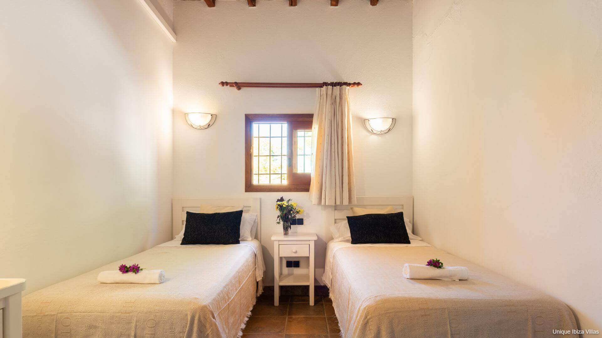 VILLA SAVINAR - 4 Bedrooms - Cala Carbo/Cala Vadella 