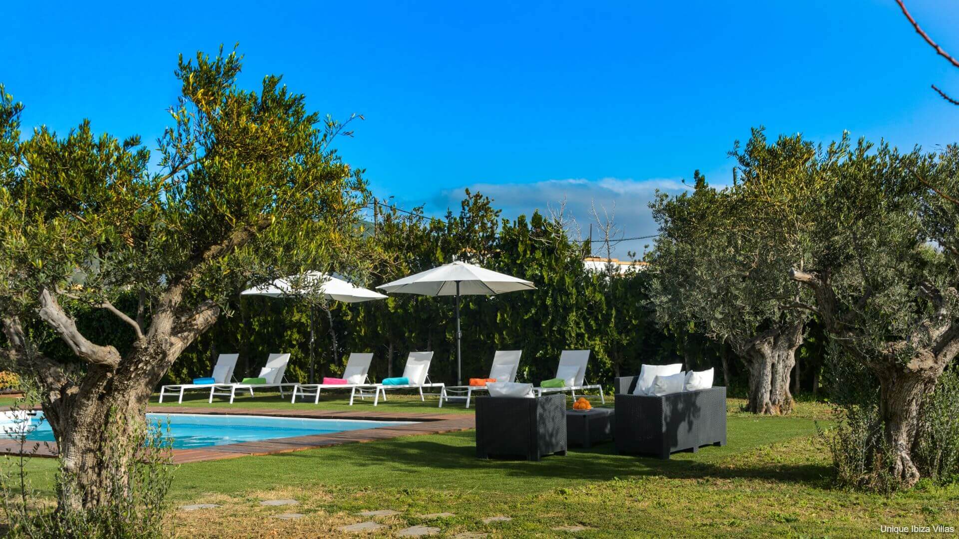 VILLA ANUR - 3 Bedrooms - San Jordi Near Playa den Bossa/Ibiza Town