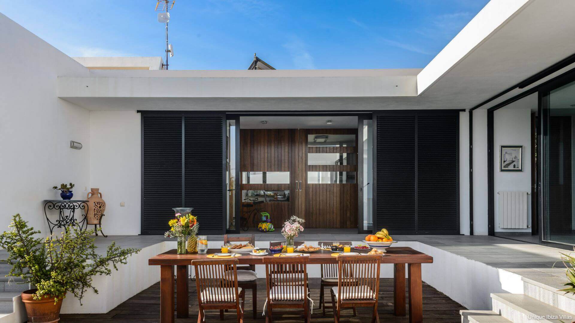 VILLA ANUR - 3 Bedrooms - San Jordi Near Playa den Bossa/Ibiza Town