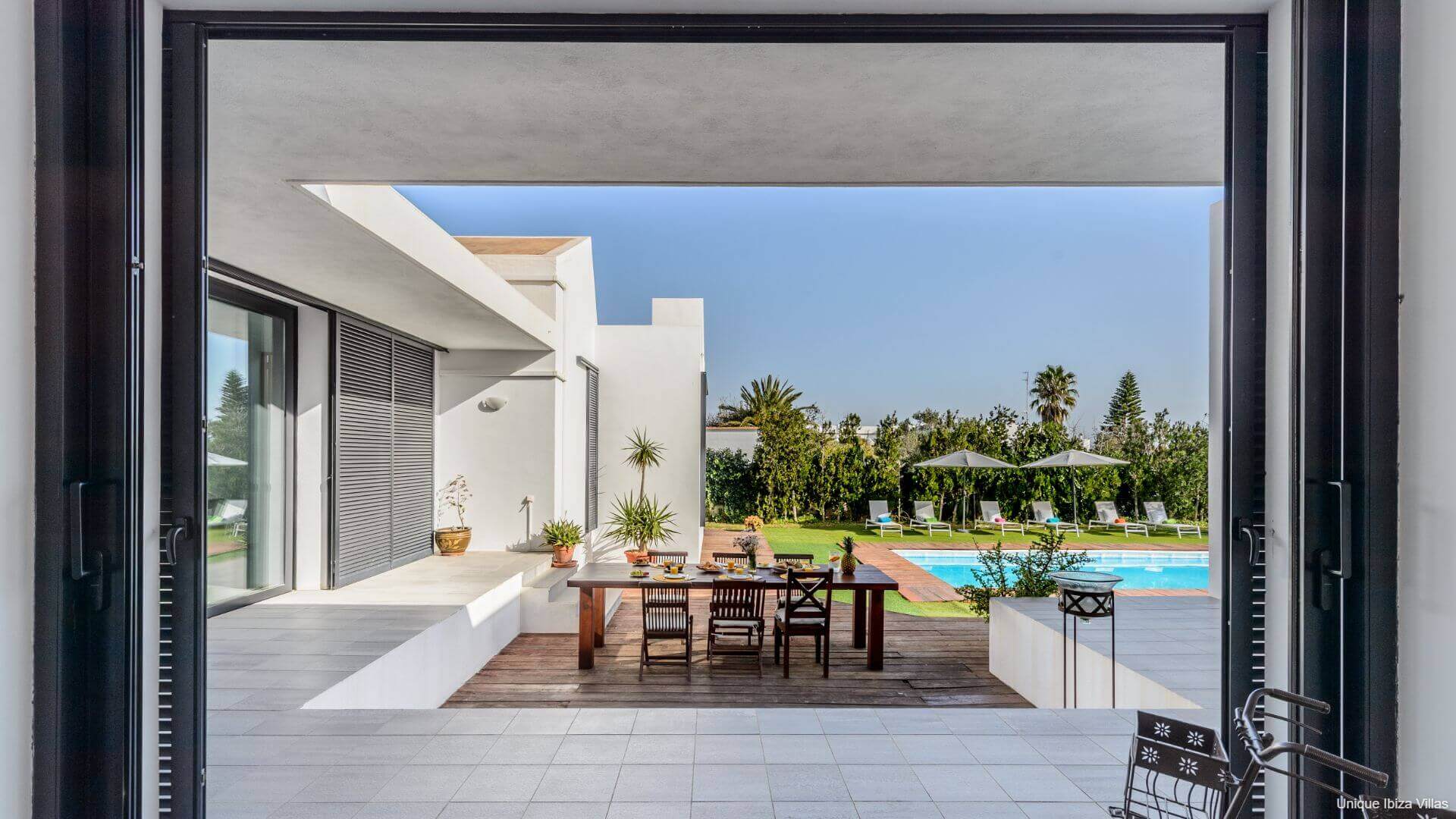 VILLA ANUR - 3 Bedrooms - San Jordi Near Playa den Bossa/Ibiza Town
