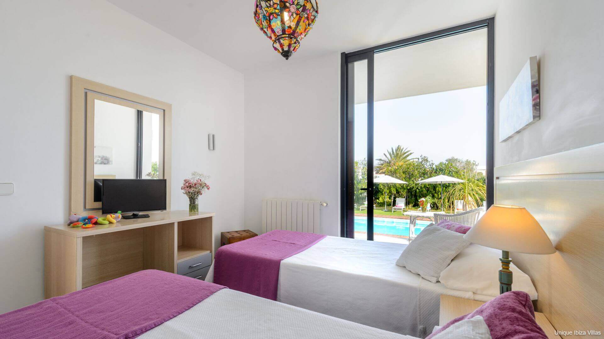 VILLA ANUR - 3 Bedrooms - San Jordi Near Playa den Bossa/Ibiza Town