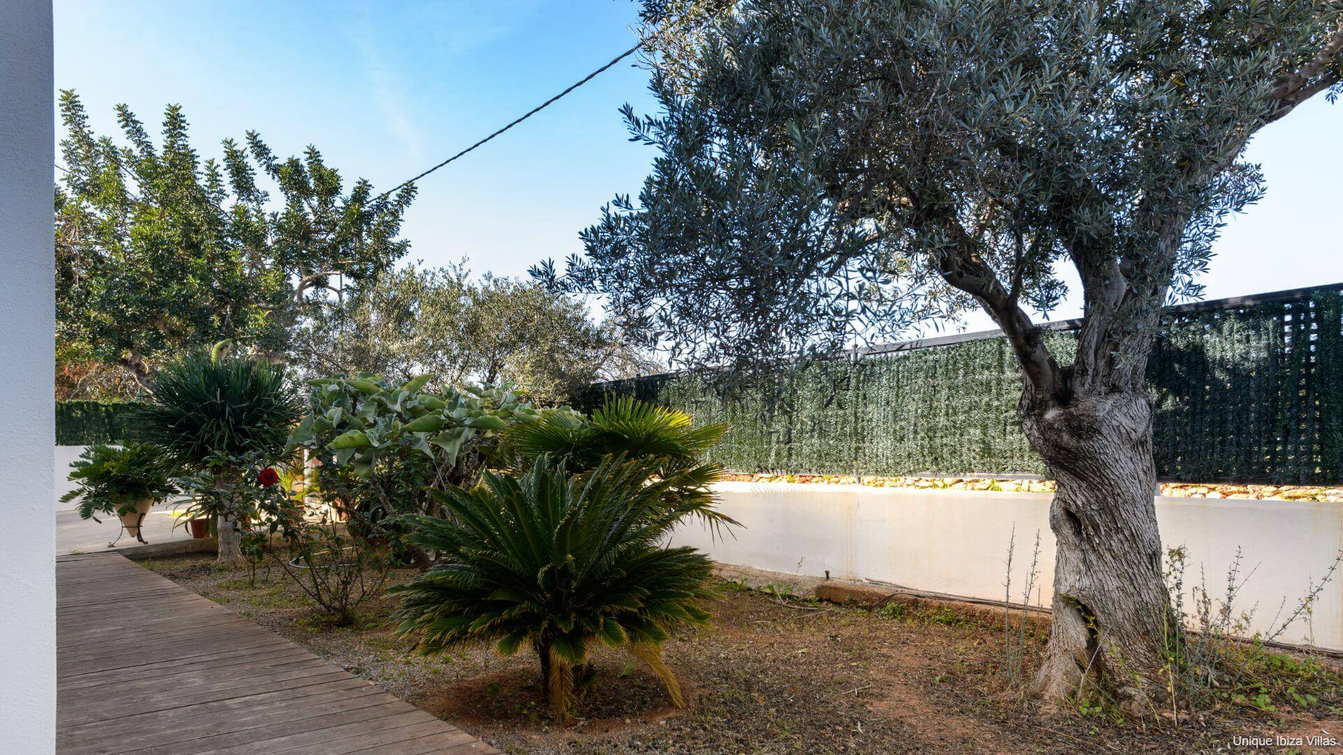 VILLA ANUR - 3 Bedrooms - San Jordi Near Playa den Bossa/Ibiza Town