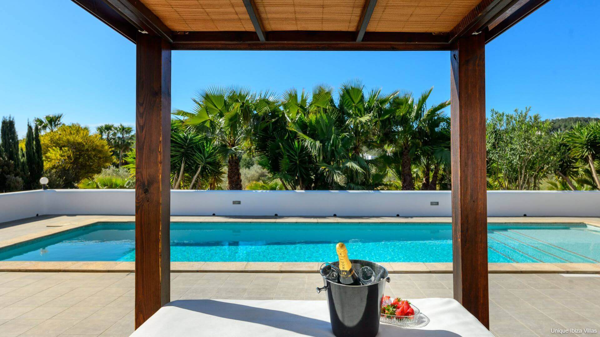 VILLA SA TANCA DEN LLOSES - 4 Bedrooms - Cala Llonga/Santa Eulalia