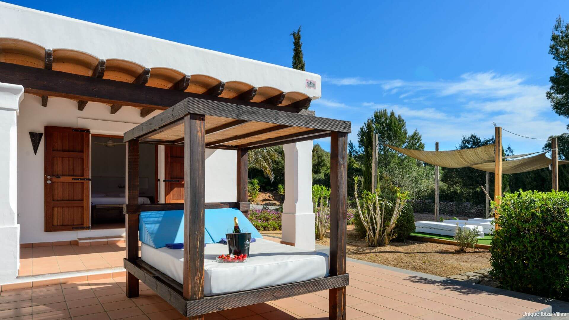VILLA SA TANCA DEN LLOSES - 4 Bedrooms - Cala Llonga/Santa Eulalia